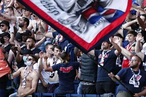 أحداث عنف تسبق مواجهة ميتز وباريس سان جيرمان في الدوري الفرنسي